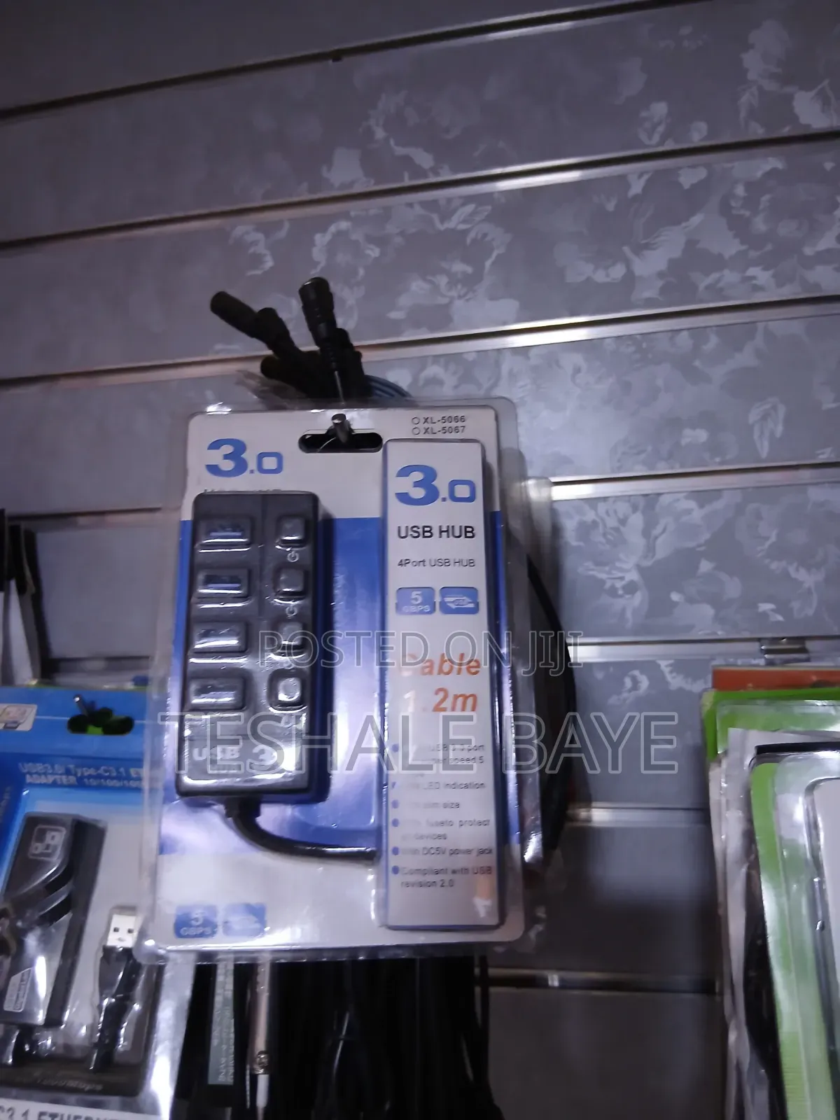 3.0 USB Hub (4-Port) Power Splitter