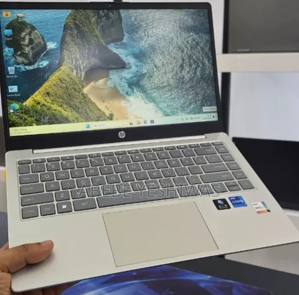 New Laptop HP Stream Notebook 16GB Intel Core i7 SSD 512GB