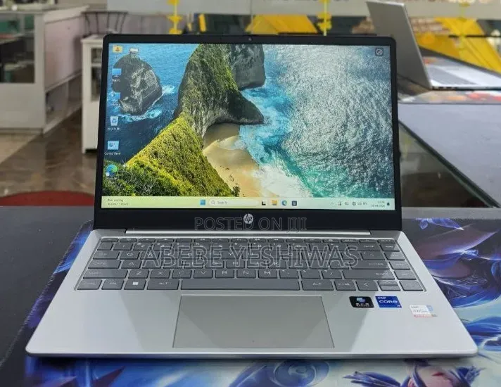 New Laptop HP Stream Notebook 16GB Intel Core i7 SSD 512GB