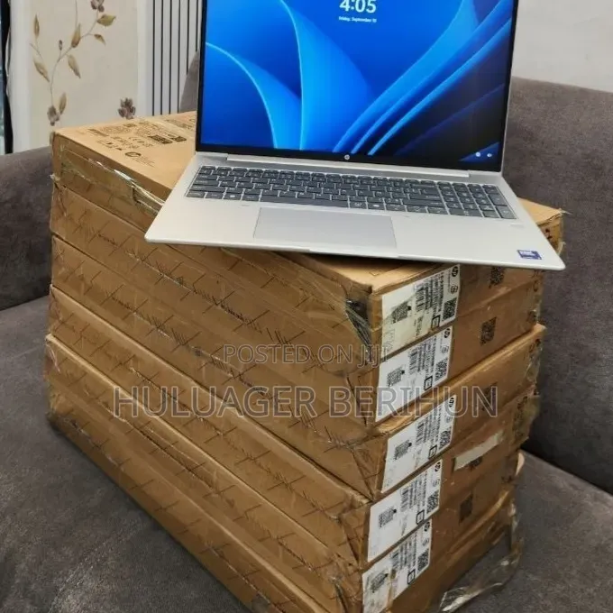 New Laptop HP ProBook 460 G11 16GB Intel Core Ultra 7 SSD 512GB
