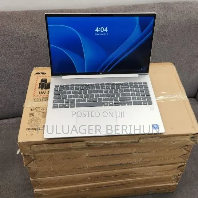 New Laptop HP ProBook 460 G11 16GB Intel Core Ultra 7 SSD 512GB