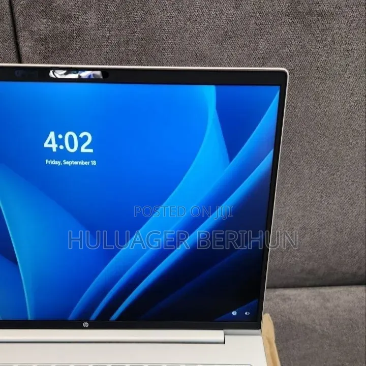 New Laptop HP ProBook 460 G11 16GB Intel Core Ultra 7 SSD 512GB