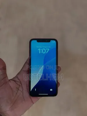 Apple iPhone XR 64 GB Black