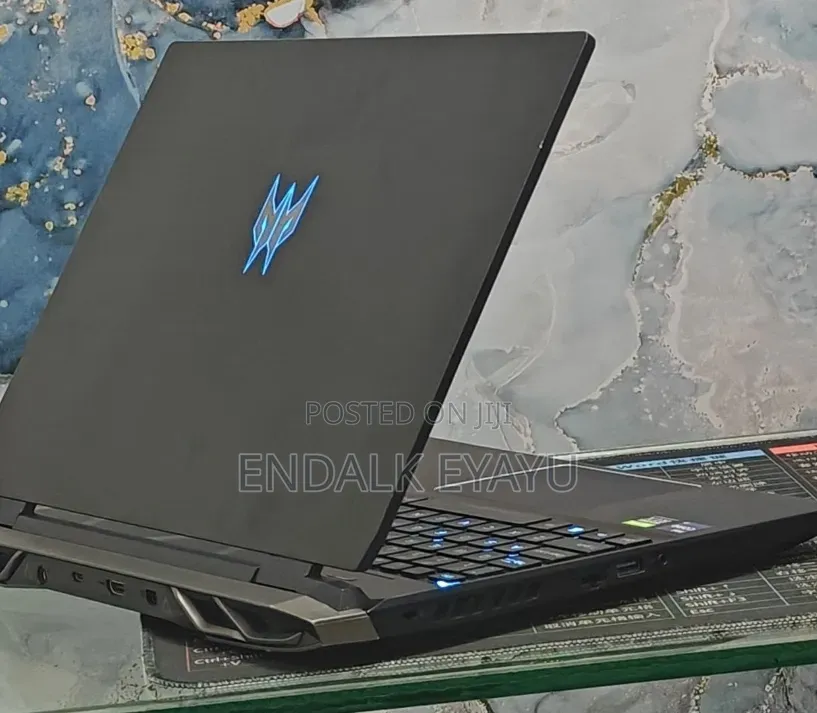 New Laptop Acer Predator Helios 300 16GB Intel Core i9 SSD 512GB