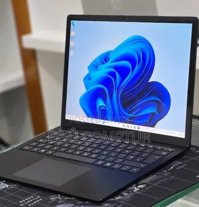 New Laptop Microsoft Surface Laptop 4 16GB Intel Core i7 SSD 512GB
