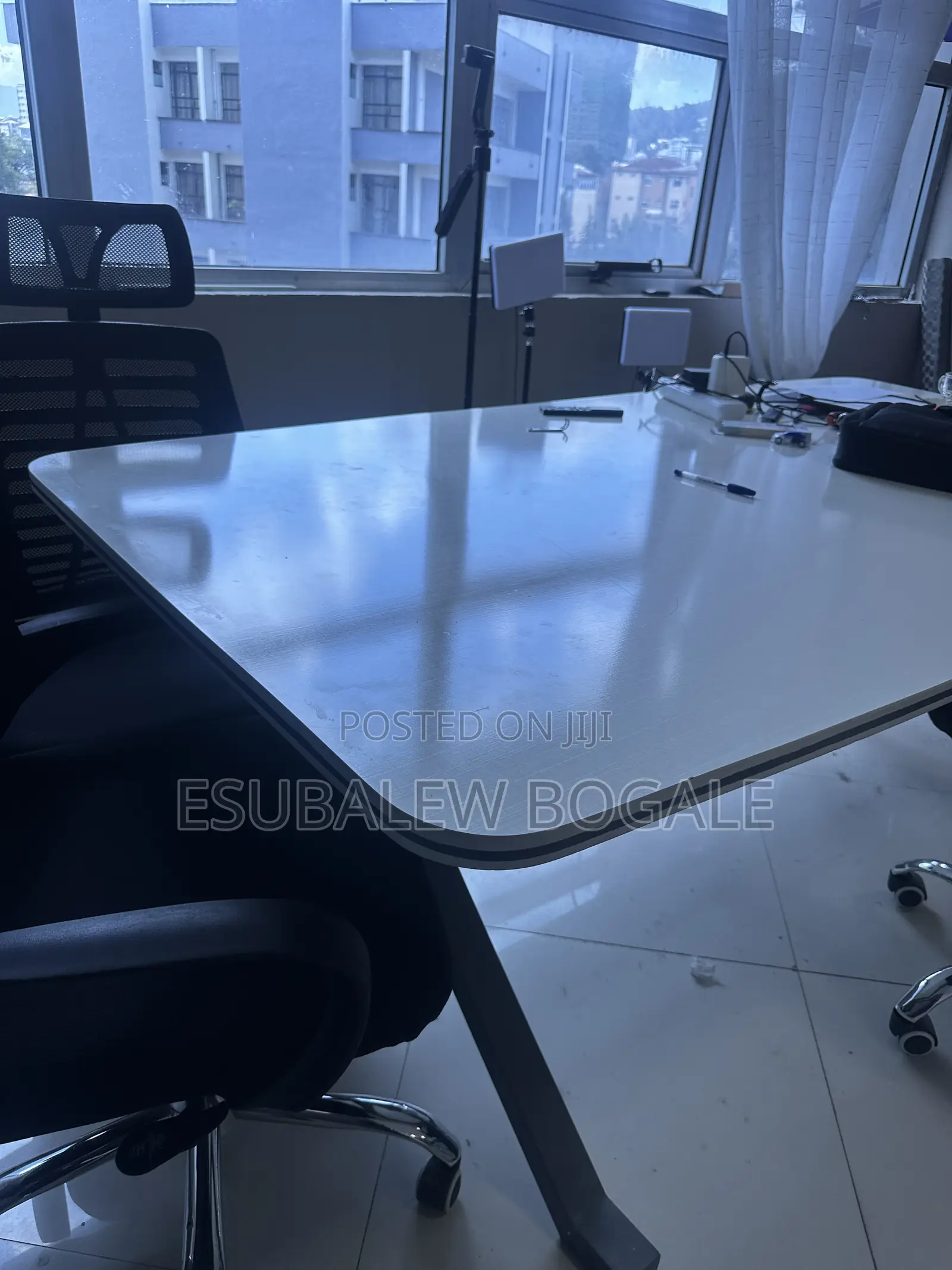 Table Very New