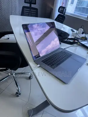 Table Very New