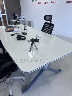 Table Very New