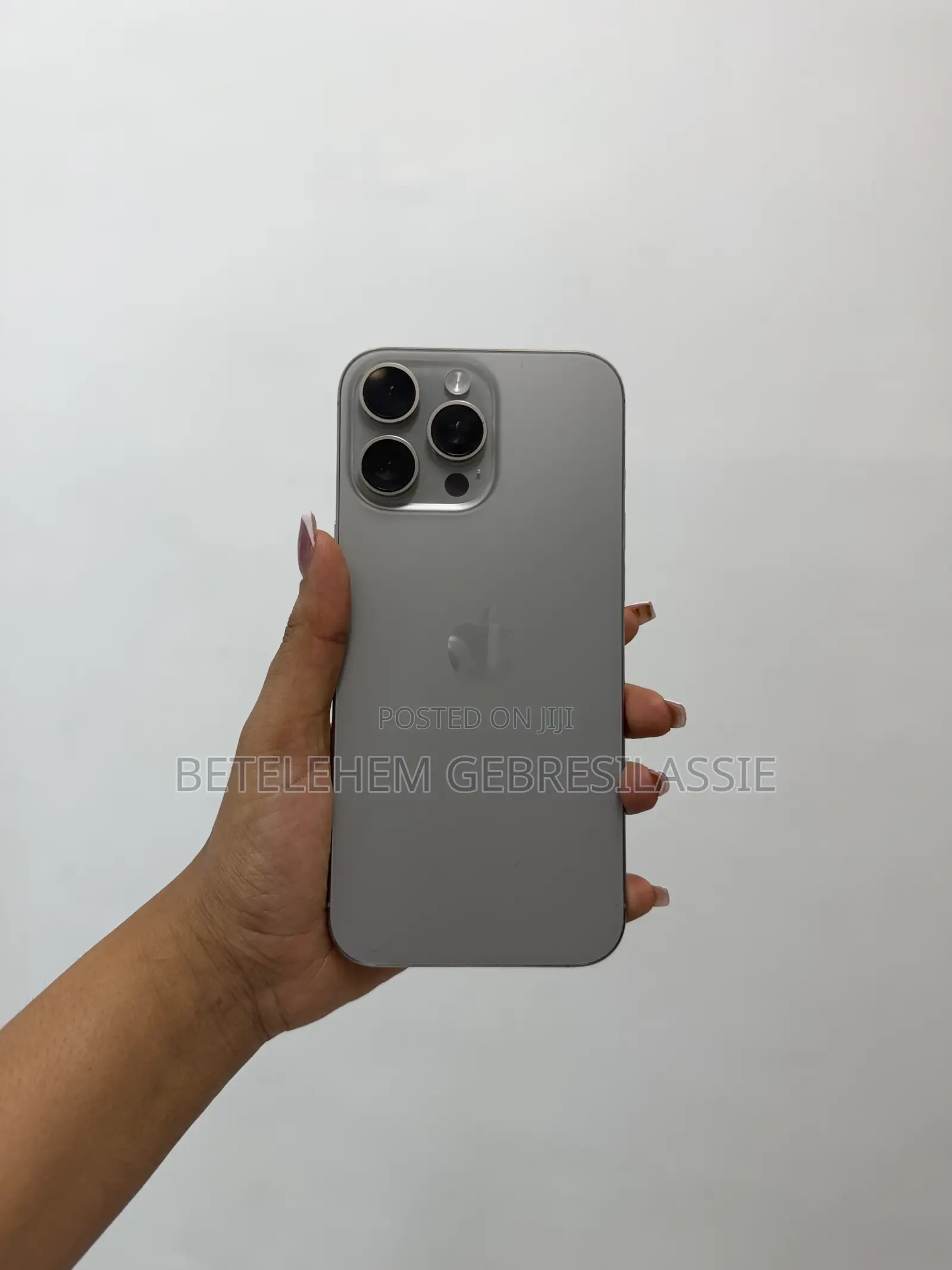 Apple iPhone 15 Pro Max 1 TB Gray