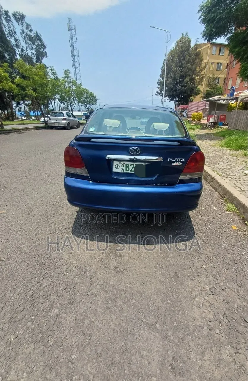 Toyota Platz 2002 Blue