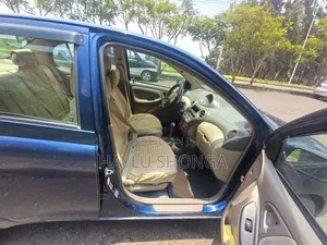 Toyota Platz 2002 Blue