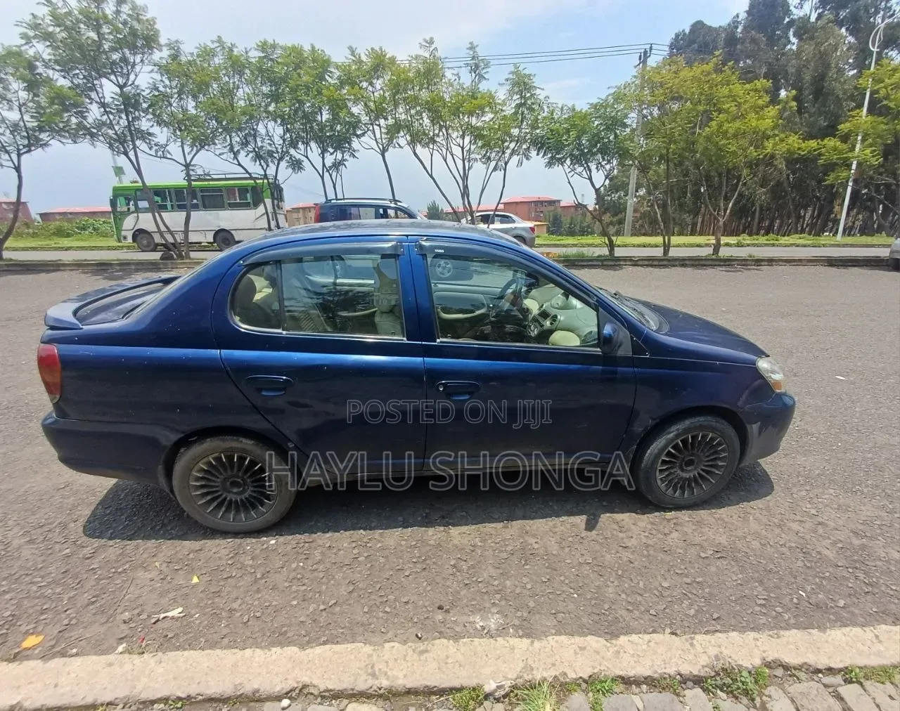 Toyota Platz 2002 Blue