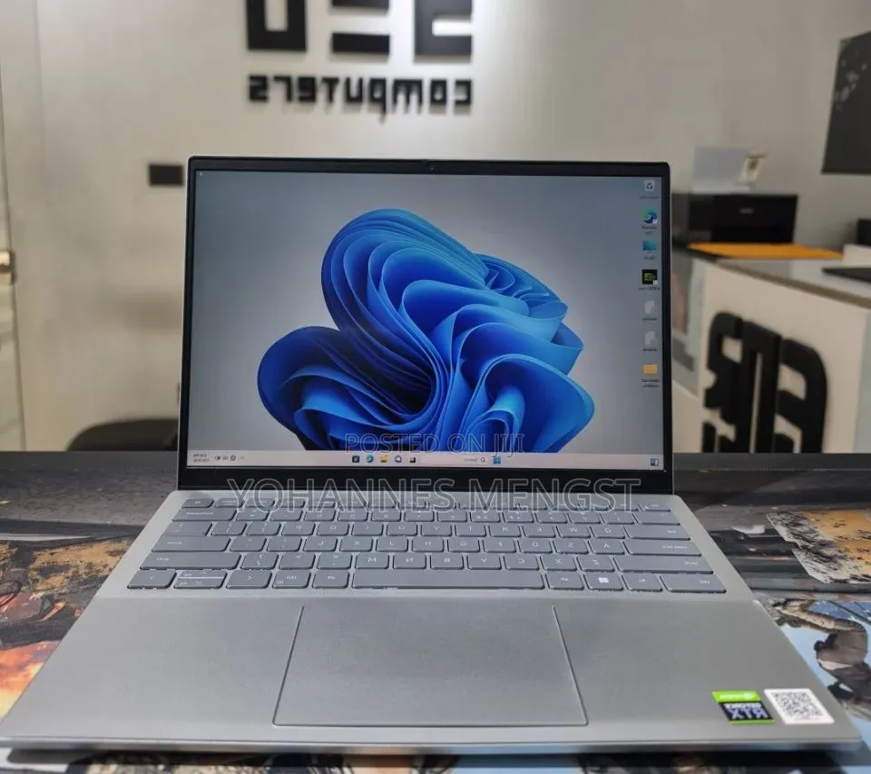 New Laptop Dell Inspiron 15 16GB Intel Core i7 SSD 512GB