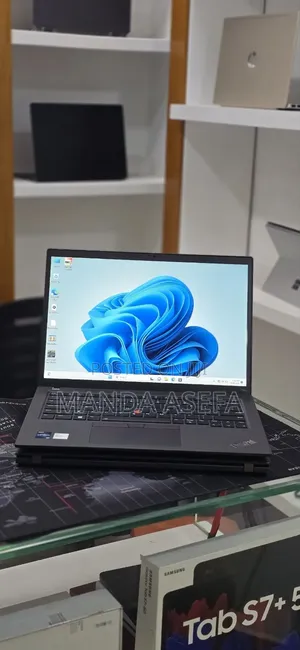 New Laptop Lenovo ThinkPad T14 16GB Intel Core i7 SSD 512GB