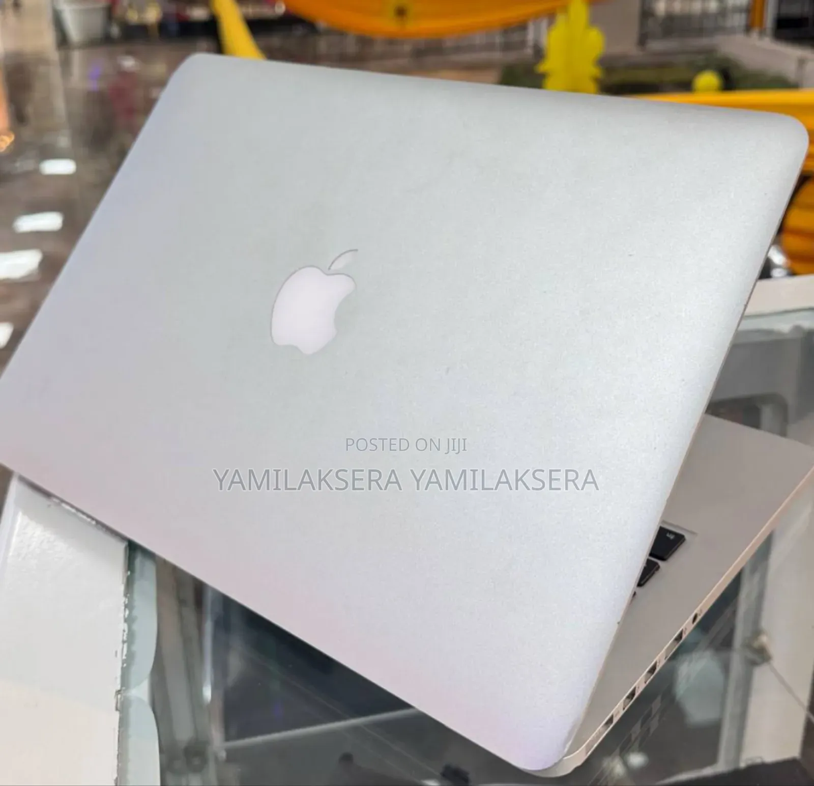 New Laptop Apple MacBook Pro 2015 16GB Intel Core i5 SSD 256GB