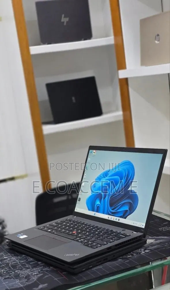 New Laptop Lenovo 16GB Intel Core i7 SSD 512GB