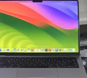 New Laptop Apple MacBook Pro 2023 M3 8GB Intel Core Ultra 7 SSD 512GB
