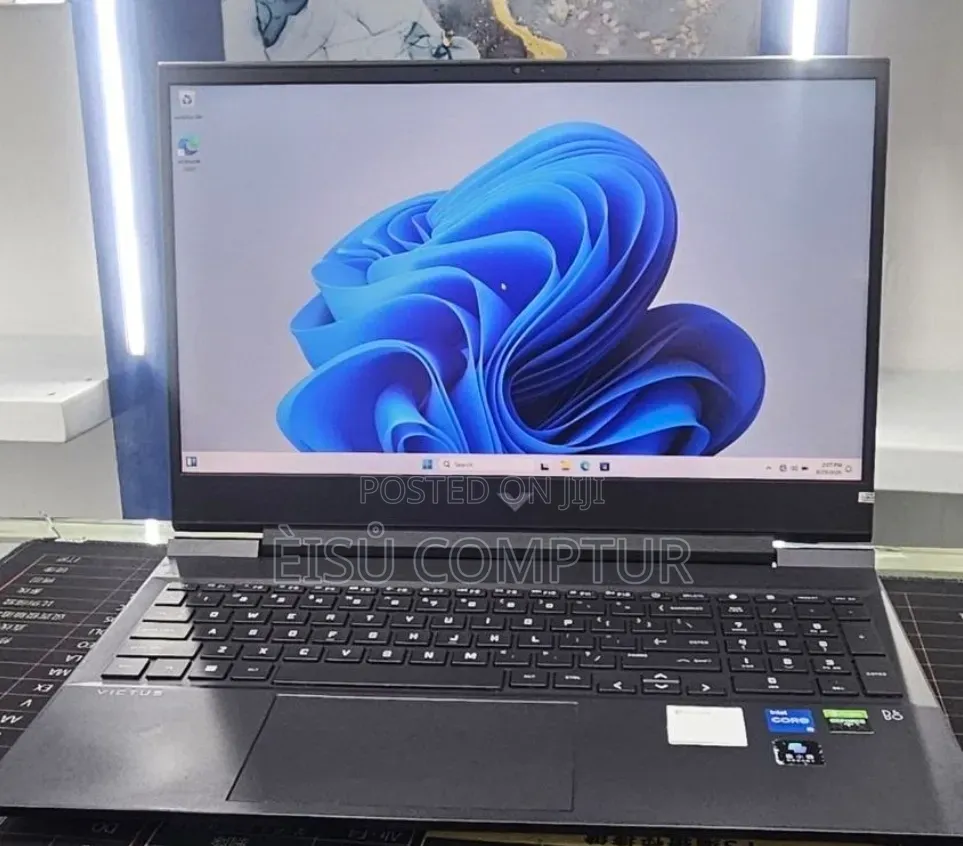 New Laptop HP Victus 16 16GB Intel Core i5 SSD 512GB