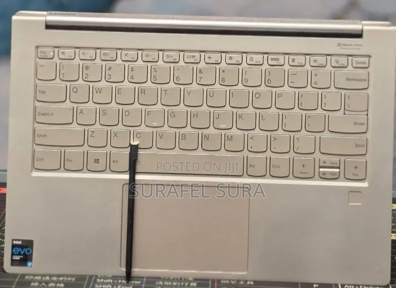 New Laptop Lenovo Yoga 9i 16GB Intel Core i7 SSD 512GB