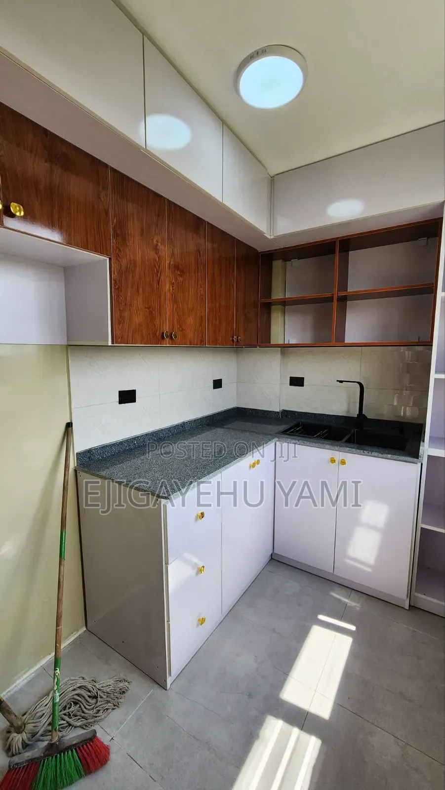 Furnished 1bdrm Condo in Cond, Bole for sale
