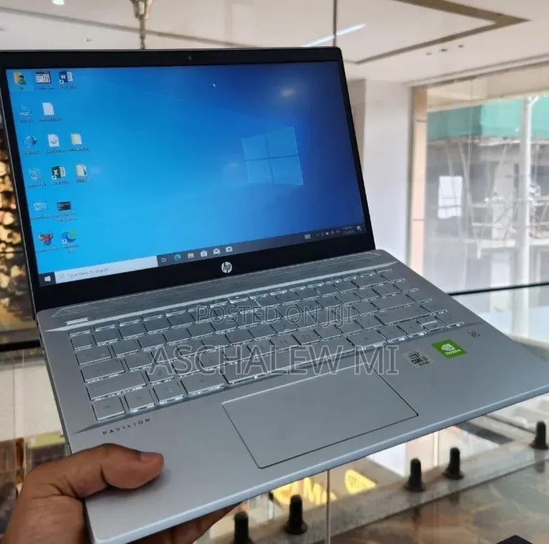 New Laptop HP Pavilion 14 16GB Intel Core i7 SSD 512GB
