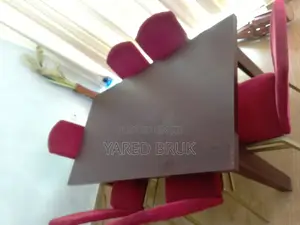 Used Office Conference Table + 8 Chairs – Addis Ababa