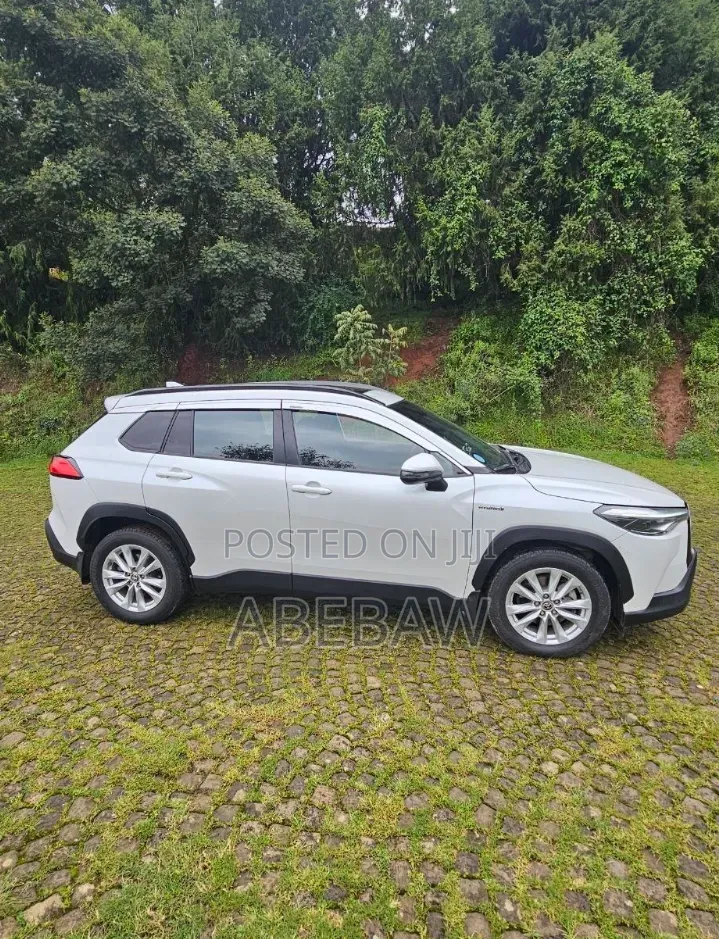 Toyota Corolla Cross 2023 White