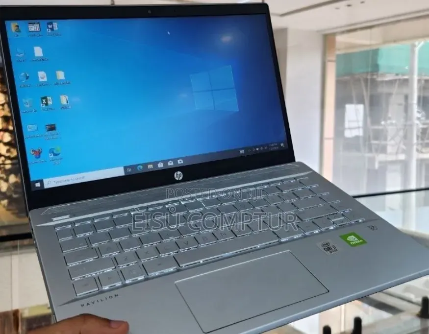 New Laptop HP Pavilion 15 16GB Intel Core i7 SSD 512GB