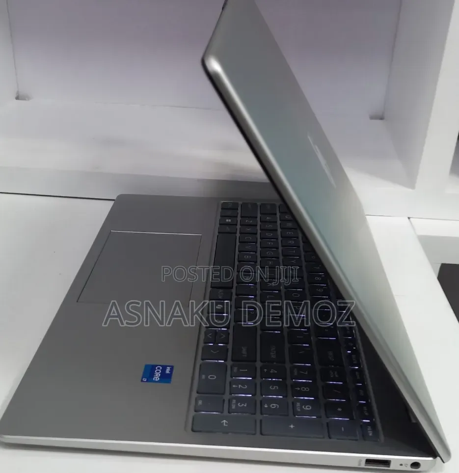 New Laptop HP Stream Notebook 16GB Intel Core i7 SSD 512GB