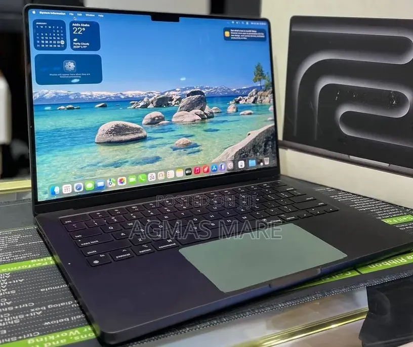 New Laptop Apple MacBook Pro 2024 M4 Max 48GB Apple M4 Max SSD 2T