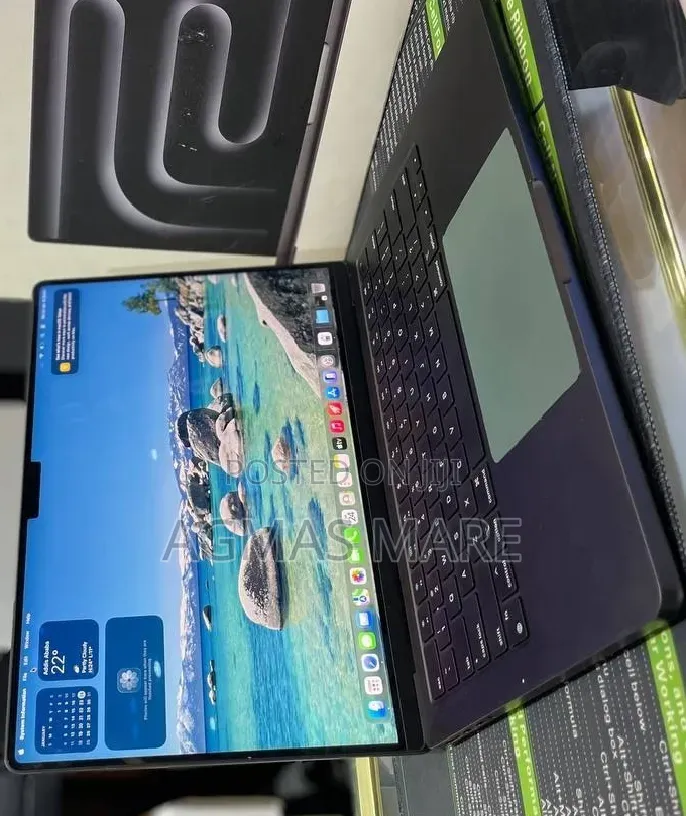New Laptop Apple MacBook Pro 2024 M4 Max 48GB Apple M4 Max SSD 2T