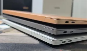 New Laptop Apple MacBook Pro 2021 M1 Max 8GB Apple M1 SSD 256GB