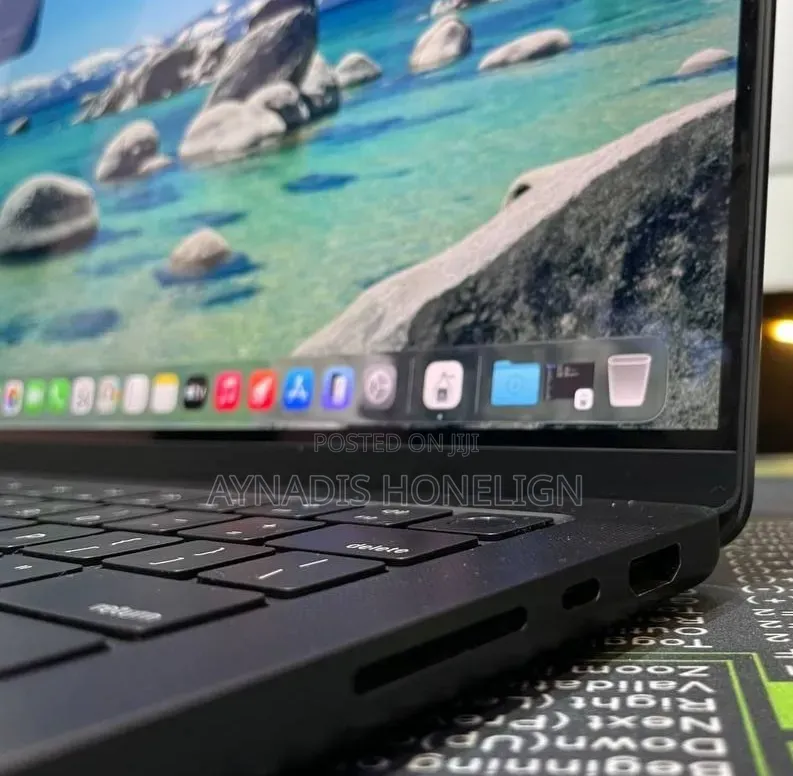 New Laptop Apple MacBook Pro 48GB Apple M4 Max SSD 2T