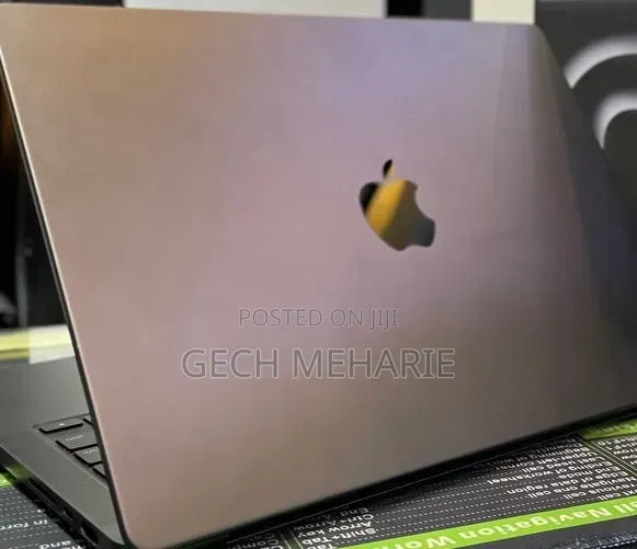 New Laptop Apple MacBook Pro 2024 M4 Max 48GB Apple M4 Max SSD 2T