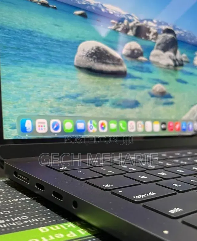 New Laptop Apple MacBook Pro 2024 M4 Max 48GB Apple M4 Max SSD 2T