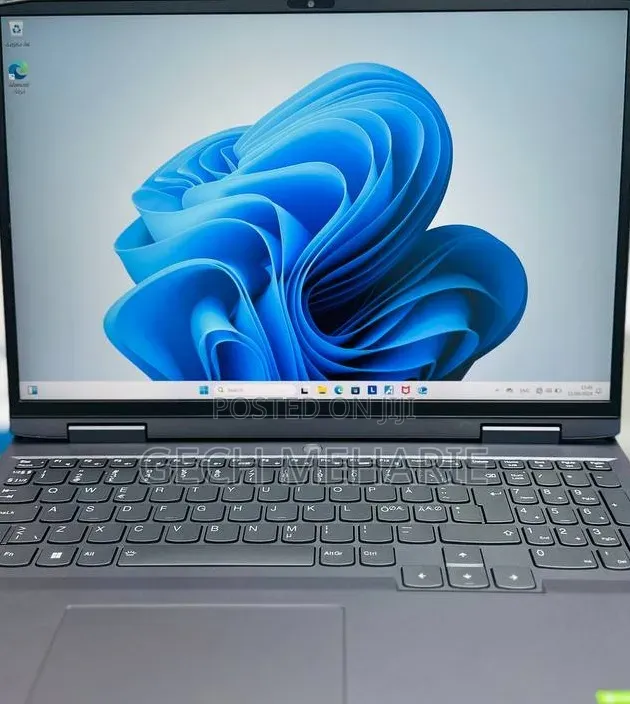 New Laptop Lenovo LOQ 15AHP10 16GB Intel Core i7 SSD 1T