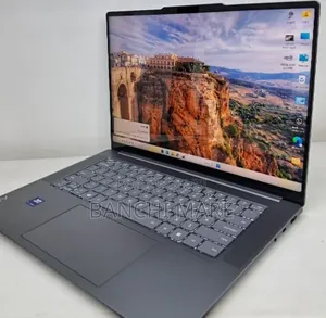 New Laptop Lenovo Yoga 11e 32GB Intel Core Ultra 7 SSD 1T