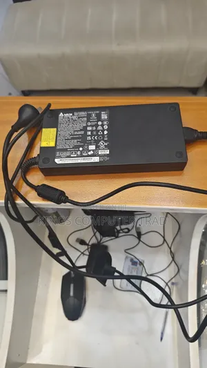 Acer Predators Adabttor
