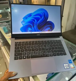 New Laptop HP EliteBook 840 G8 16GB Intel Core i7 SSD 512GB