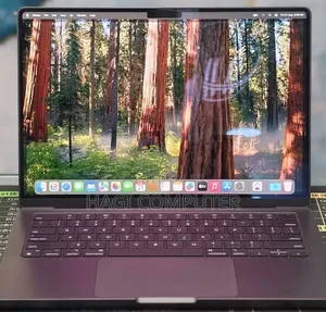 New Laptop Apple MacBook Pro 2024 M4 16GB Apple M4 SSD 512GB