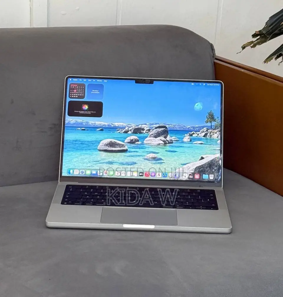 New Laptop Apple MacBook Pro 16GB Apple M1 Pro SSD 512GB