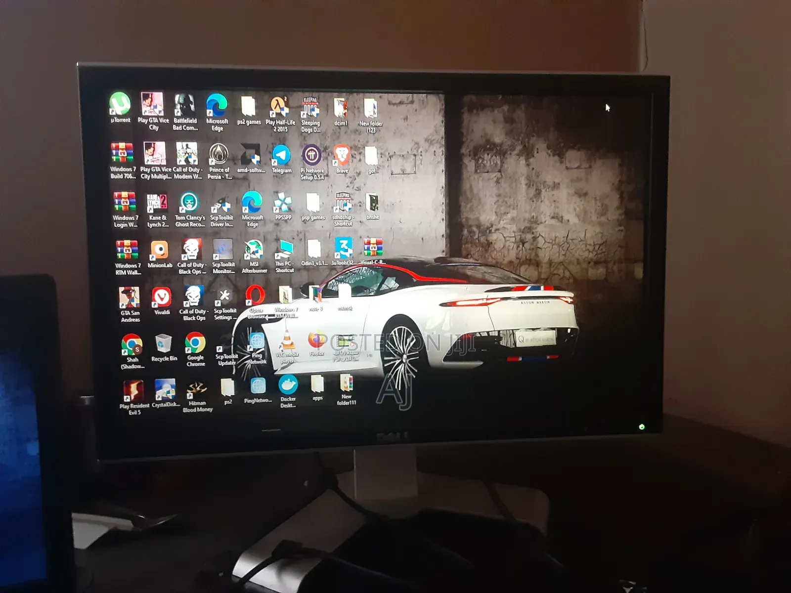 22 Inch Dell Monitor