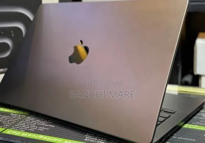 New Laptop Apple MacBook Pro 2024 M4 Max 48GB Apple M4 Max SSD 2T