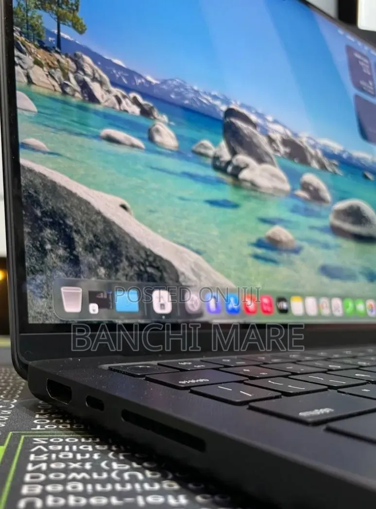New Laptop Apple MacBook Pro 2024 M4 Max 48GB Apple M4 Max SSD 2T