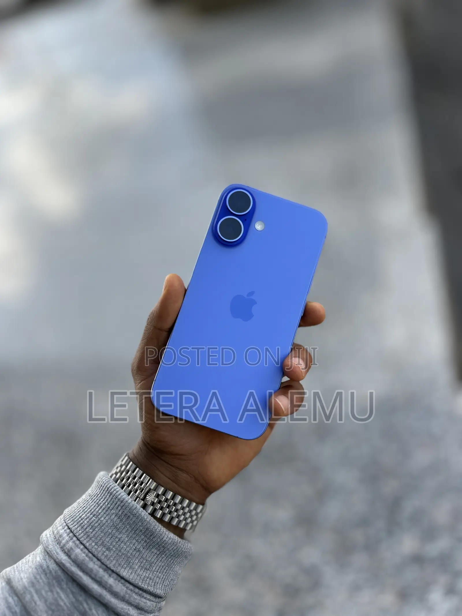 New Apple iPhone 16 128 GB Blue