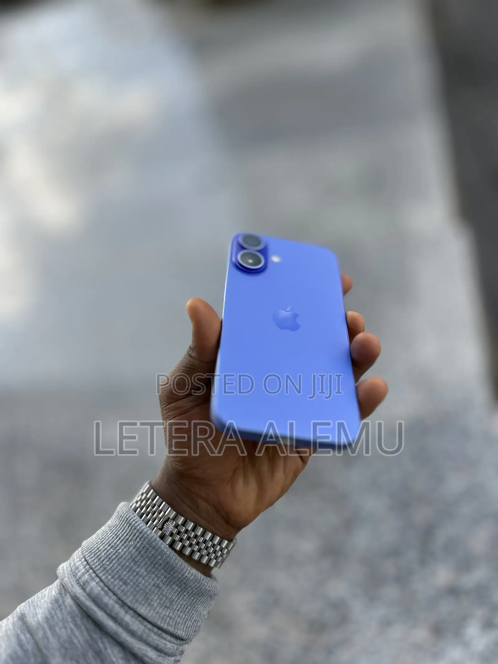 New Apple iPhone 16 128 GB Blue