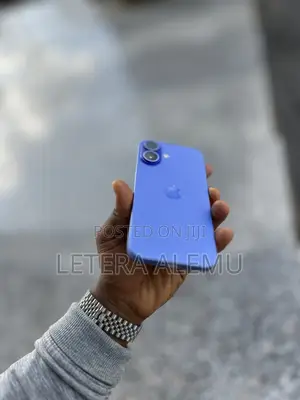 New Apple iPhone 16 128 GB Blue
