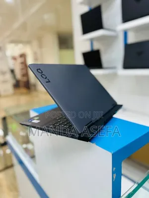 New Laptop Lenovo LOQ 15ARP9 16GB Intel Core i7 SSD 1T
