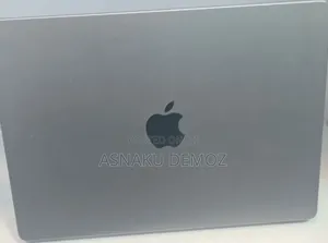 New Laptop Apple MacBook Pro 8GB Intel Core M3 SSD 512GB