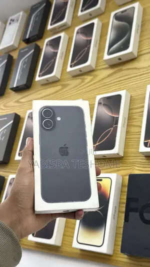 New Apple iPhone 16 128 GB Black